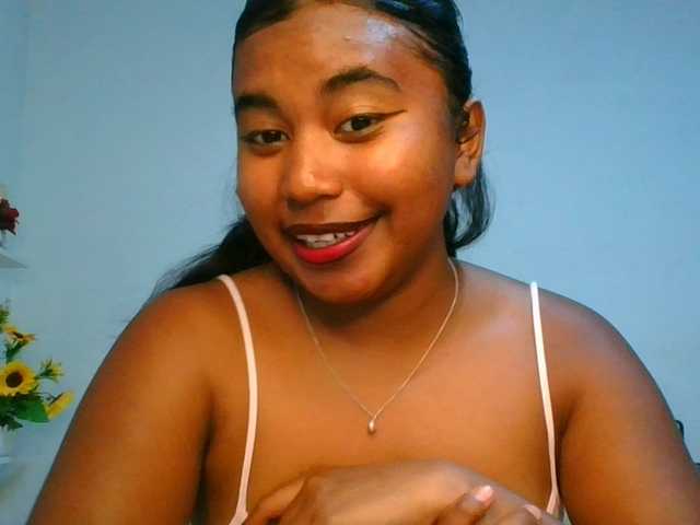 Pauliemarie live cam on BongaCams