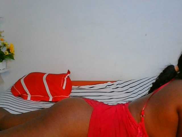 Pauliemarie live cam on BongaCams