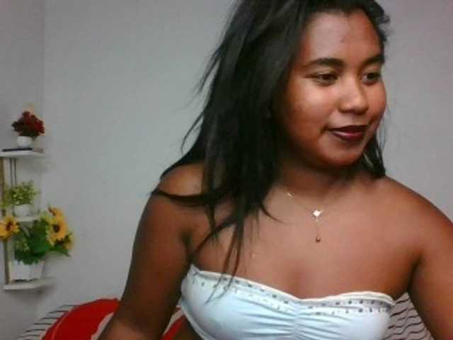 Pauliemarie live cam on BongaCams