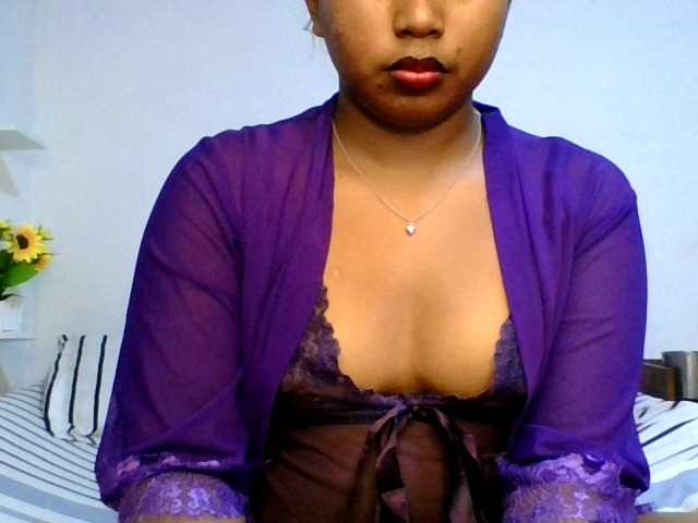 Pauliemarie live cam on BongaCams