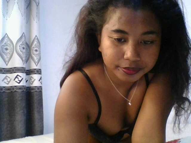 Pauliemarie live cam on BongaCams