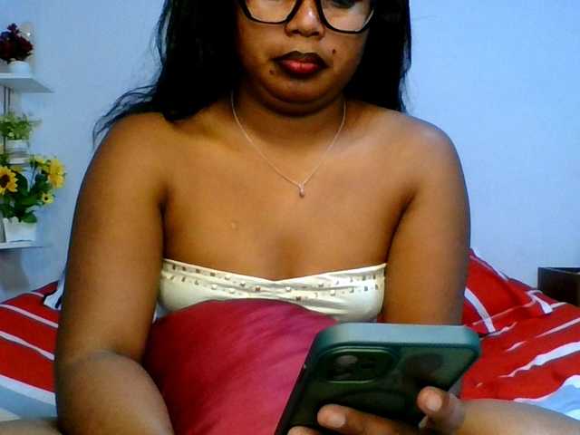 Pauliemarie live cam on BongaCams