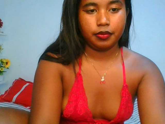 Pauliemarie live cam on BongaCams