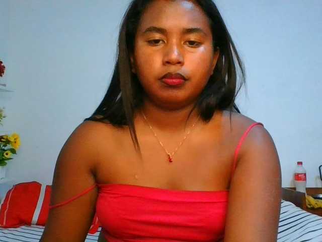 Pauliemarie live cam on BongaCams