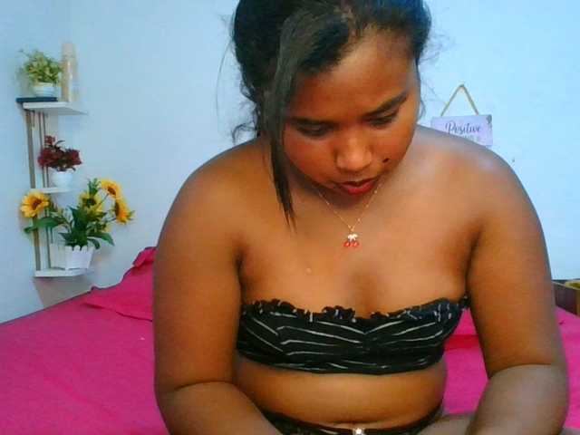 Pauliemarie live cam on BongaCams