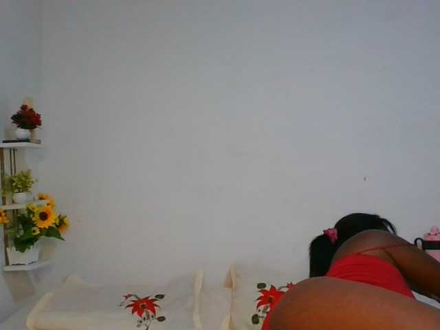 Pauliemarie live cam on BongaCams