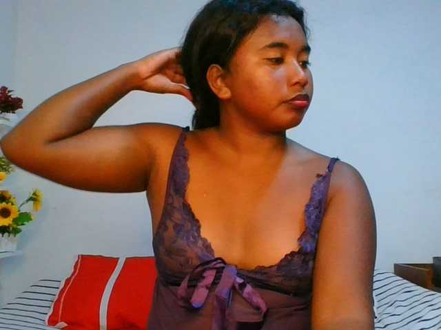 Pauliemarie live cam on BongaCams