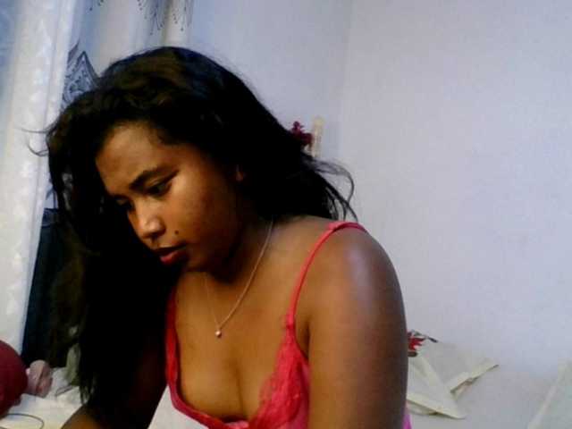 Pauliemarie live cam on BongaCams