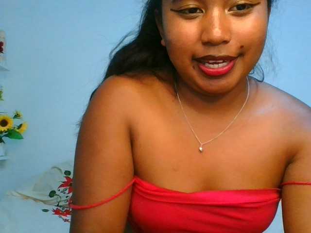 Pauliemarie live cam on BongaCams