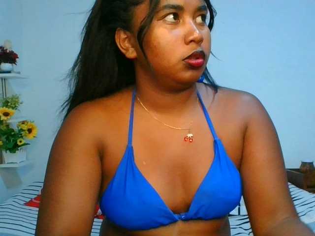 Pauliemarie live cam on BongaCams