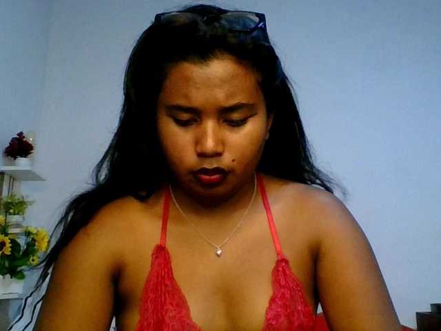 Pauliemarie live cam on BongaCams