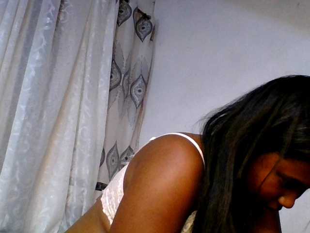 Pauliemarie live cam on BongaCams