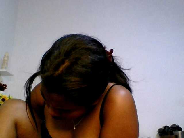 Pauliemarie live cam on BongaCams