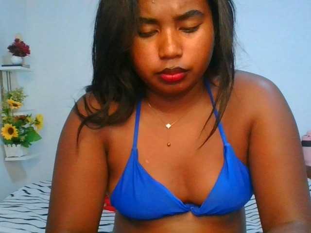 Pauliemarie live cam on BongaCams