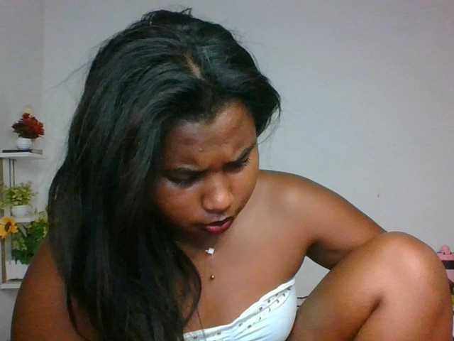 Pauliemarie live cam on BongaCams