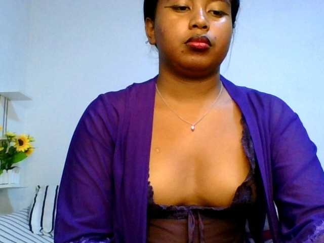 Pauliemarie live cam on BongaCams