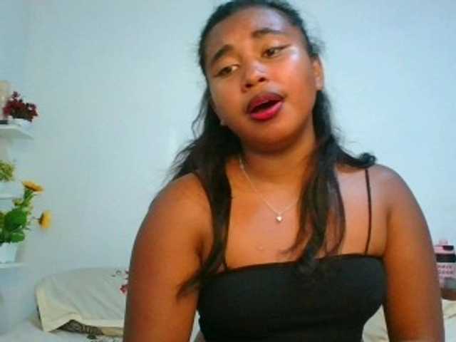 Pauliemarie live cam on BongaCams