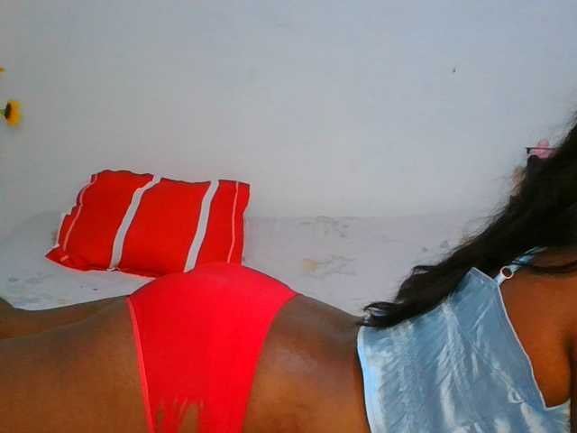 Pauliemarie live cam on BongaCams