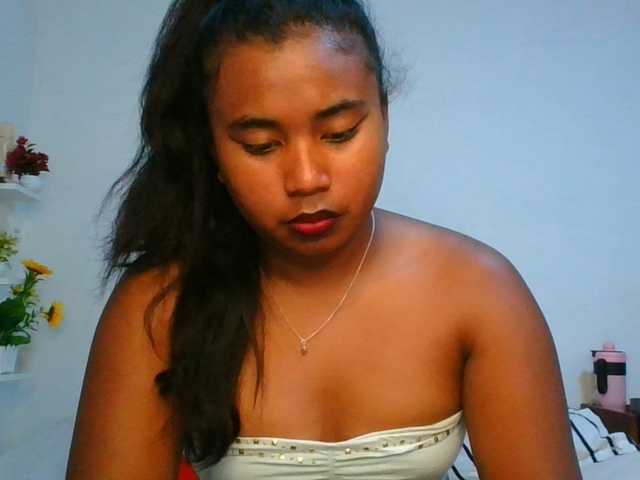 Pauliemarie live cam on BongaCams