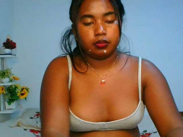 Pauliemarie live cam on BongaCams
