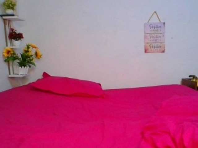 Pauliemarie live cam on BongaCams