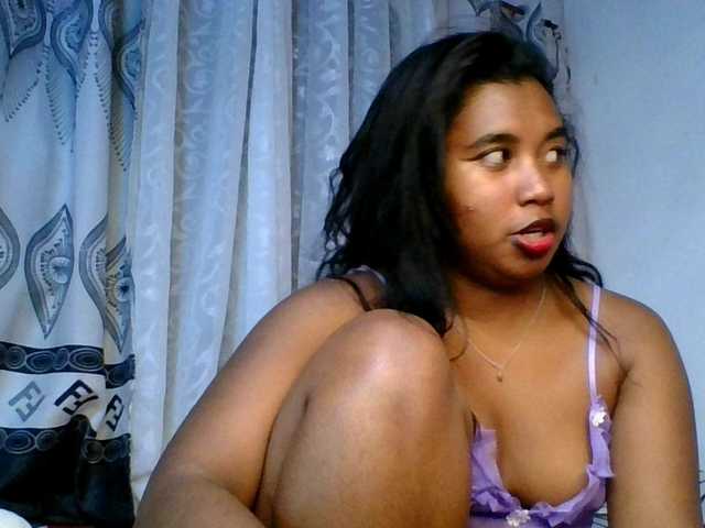 Pauliemarie live cam on BongaCams