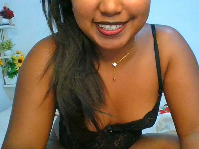 Pauliemarie live cam on BongaCams
