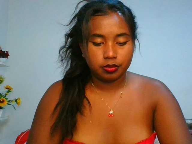 Pauliemarie live cam on BongaCams