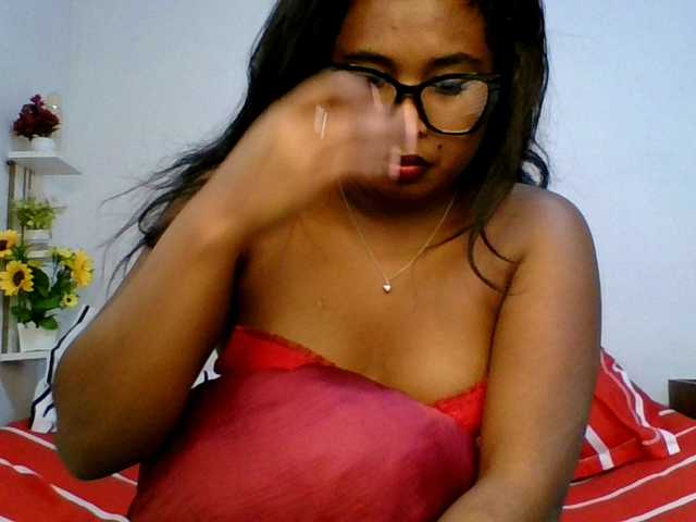 Pauliemarie live cam on BongaCams