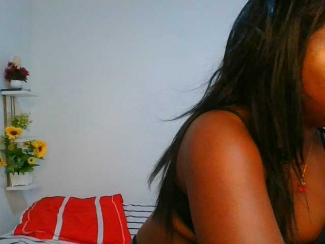 Pauliemarie live cam on BongaCams