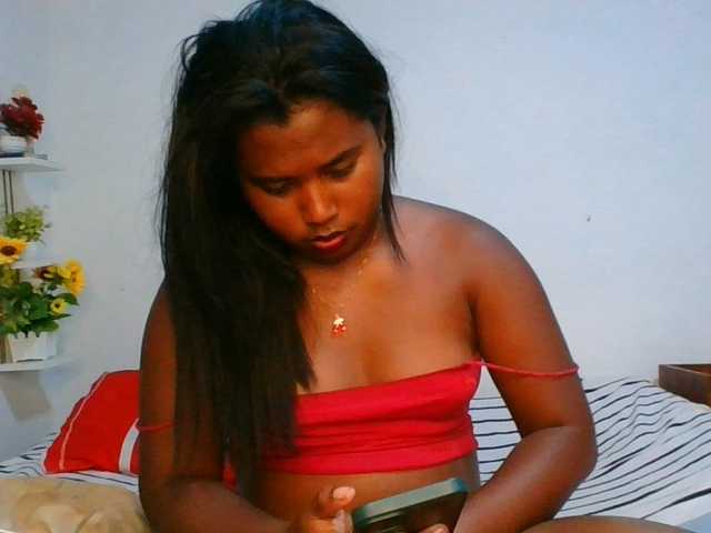 Pauliemarie live cam on BongaCams