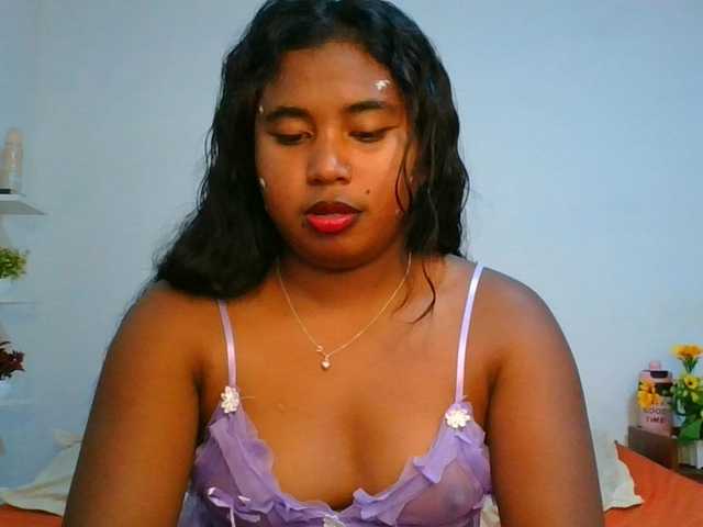 Pauliemarie live cam on BongaCams