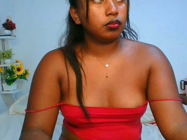 Pauliemarie live cam on BongaCams