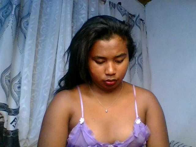 Pauliemarie live cam on BongaCams