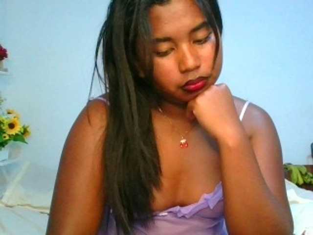 Pauliemarie live cam on BongaCams