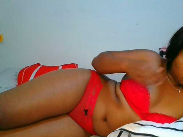 Pauliemarie live cam on BongaCams