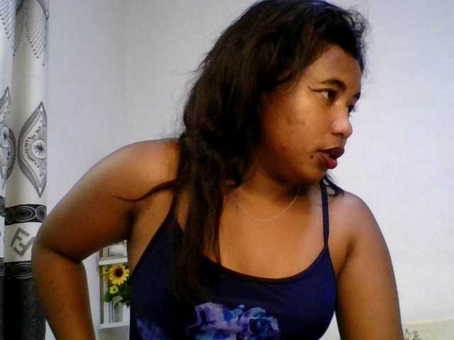 Pauliemarie live cam on BongaCams