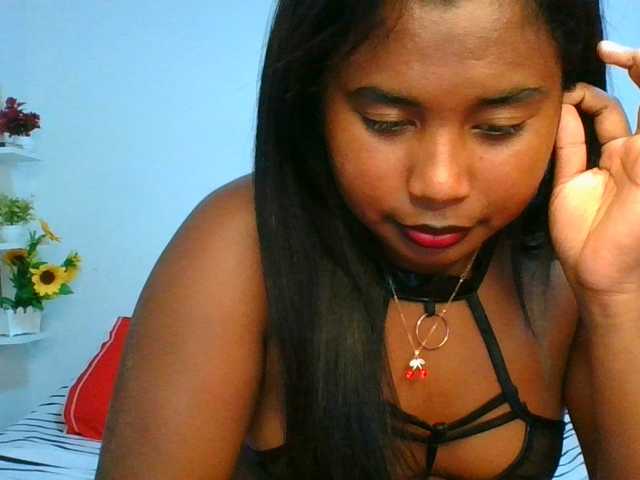 Pauliemarie live cam on BongaCams