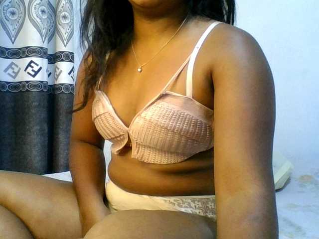 Pauliemarie live cam on BongaCams