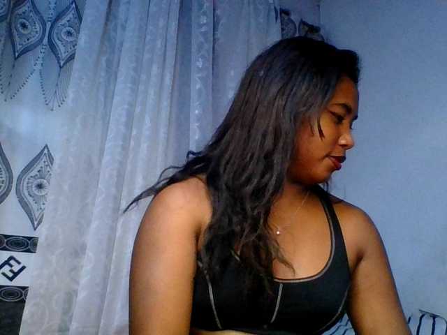 Pauliemarie live cam on BongaCams