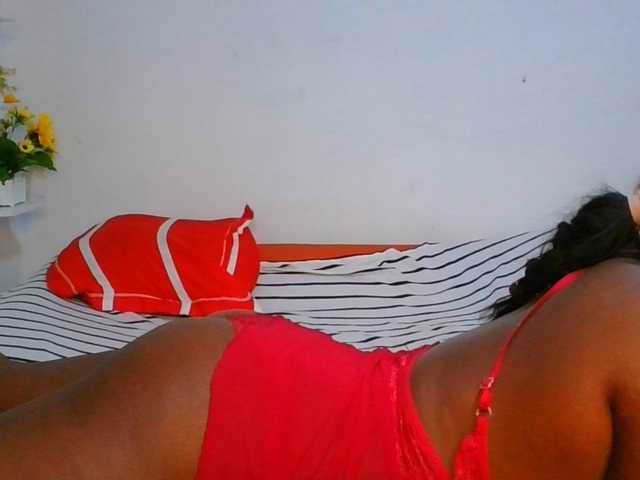 Pauliemarie live cam on BongaCams