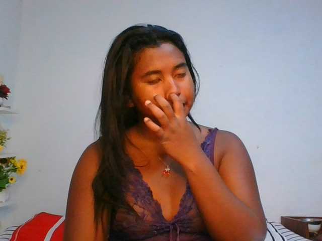 Pauliemarie live cam on BongaCams