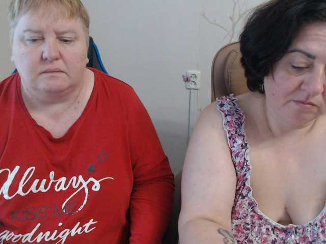 le modèle XMollyJaneEX est en webcam porno dans un show sur le site bongacams, il possède les tags suivants: White/Caucasian,Brunette,Trimmed