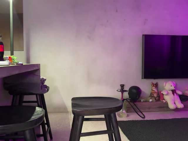 goldenalinee live cam on BongaCams