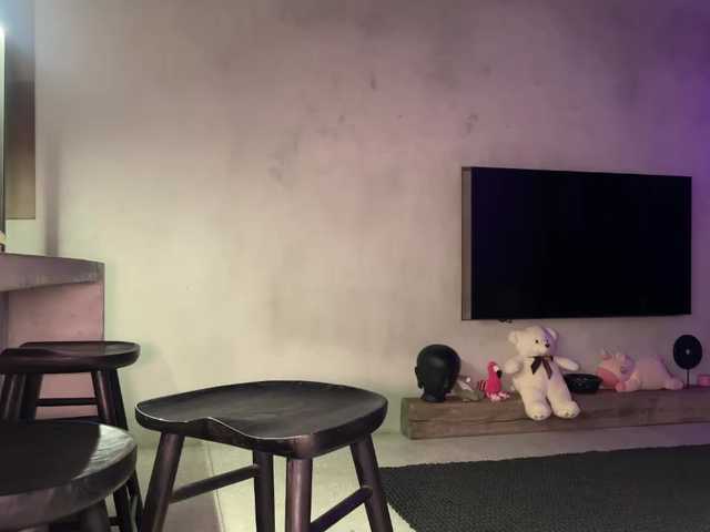 goldenalinee live cam on BongaCams