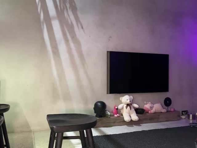 goldenalinee live cam on BongaCams