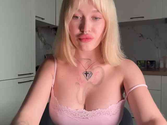 goldenalinee webcam