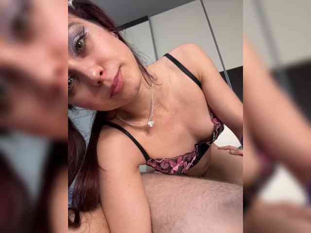 LoveNikky Live Webcam on BongaCams