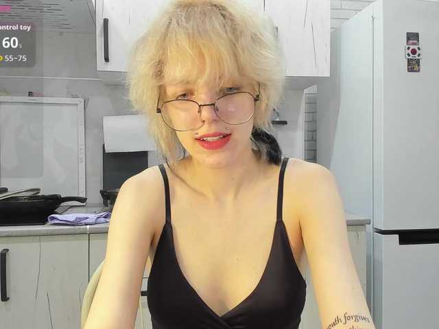 ReneYolker live cam on BongaCams