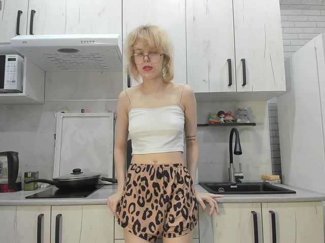 ReneYolker live cam on BongaCams